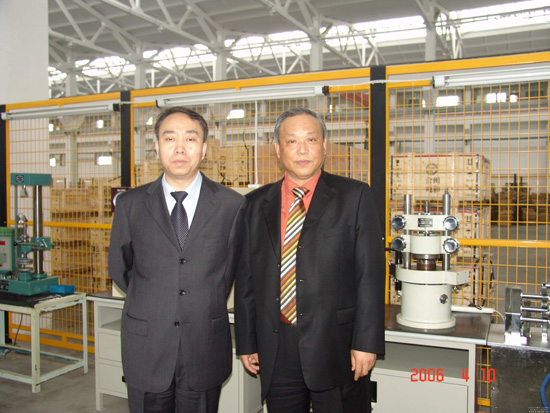 中國(guó)紡織報(bào)社長(zhǎng)遲宗君、副主編張澤華視察我司